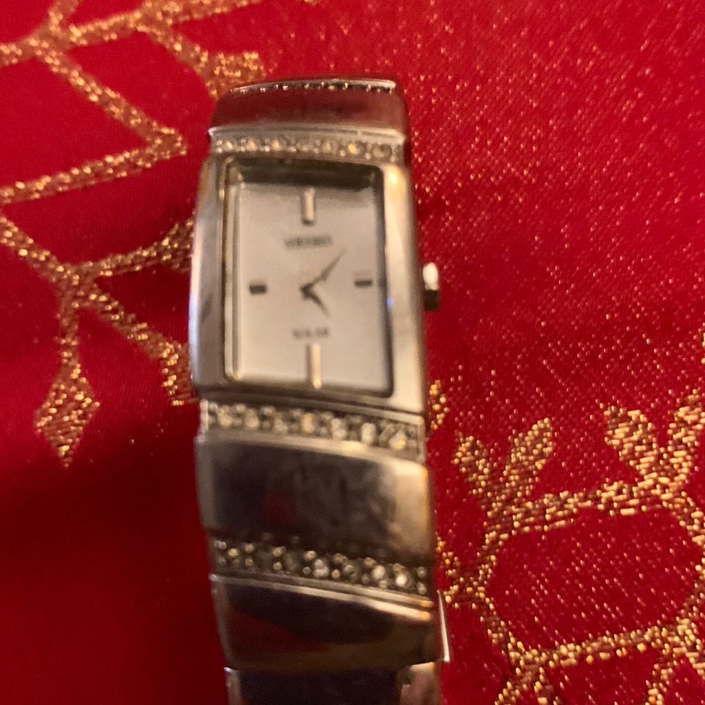 Seiko Ladies Stainless Steel Water Resistant Watch